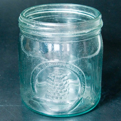 Bienenkorb honigglas gewähr - bienenkorb,