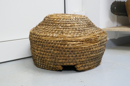 Alter bienenkorb imker - bienenkorb,